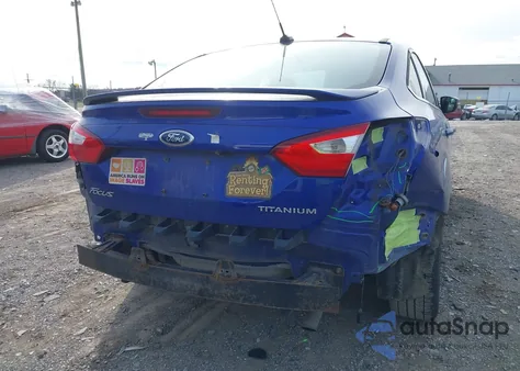 2014 Ford Focus Titanium from USA, damaged, VIN 1FADP3J26EL359301